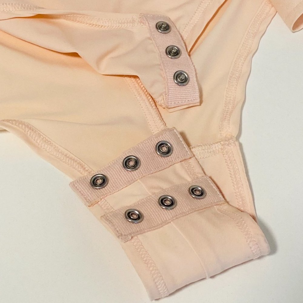 J.CREW Ashton Light Pink Stretch Silk Bodysuit  size 8 - Picture 6 of 11